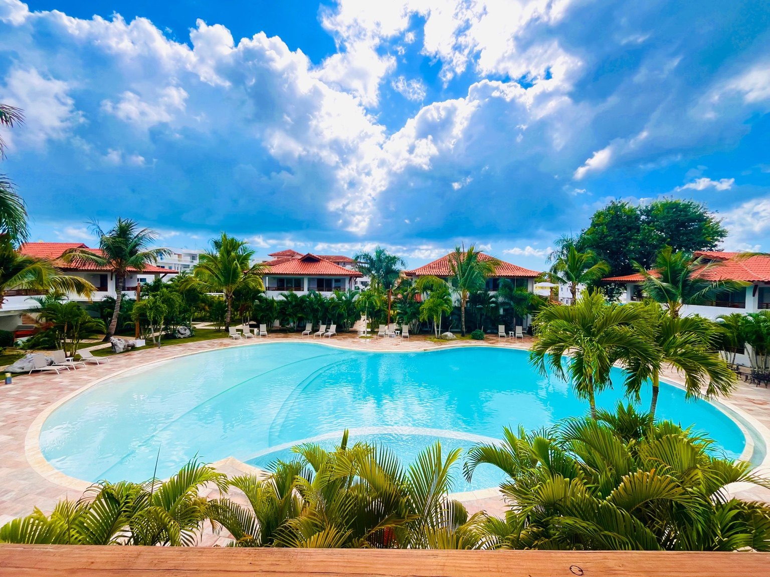 Piscina tropical de Residencial Paraíso